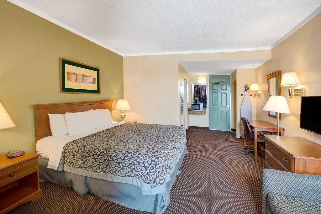 Quality Inn Gastonia Exterior photo