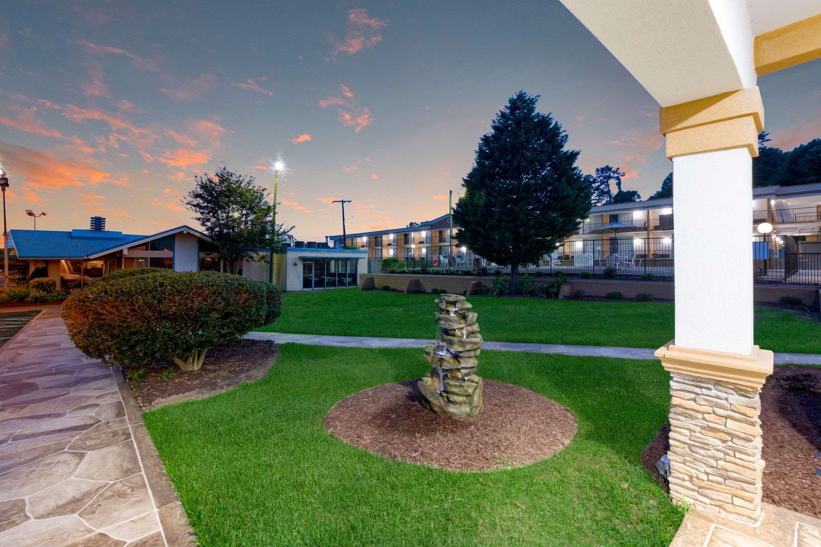 Quality Inn Gastonia Exterior photo